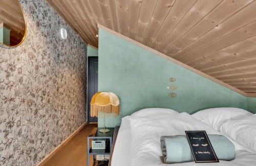 Oystre Slidre House | Private Room in Beautiful Mountain Home w/Sauna