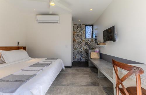 San Jose del Cabo Cabin | Private Room in Coliving space near beach