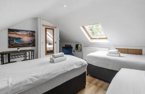 White Hart Lane House | Private Room in North London Near Tube and Tottenham Hotspur