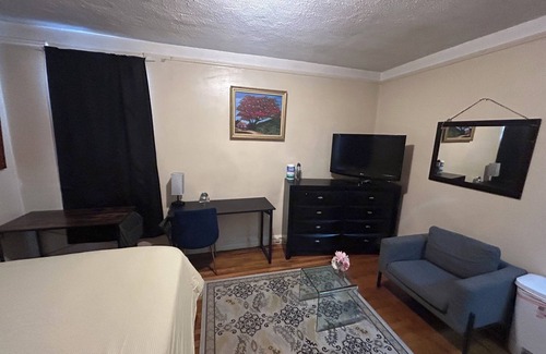 Concourse Apartment | Private room in rental unit in Bronx , New York