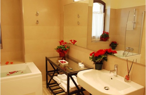 Arbizu Apartment | Private room in rural hotel with charm 3