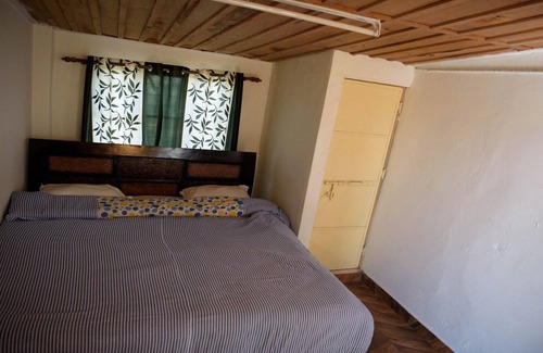 Dehradun House | Private Room near Woodstock School