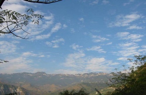 Dehradun House | Private Room near Woodstock School