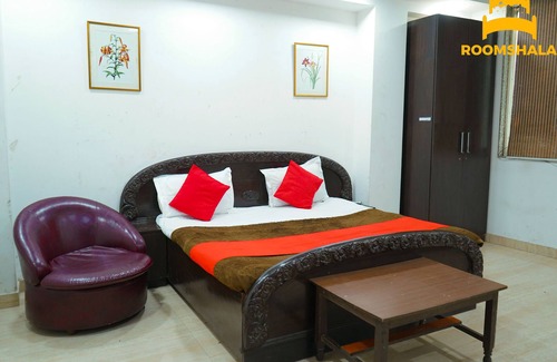 Block D Bed & Breakfast | private rooms in premium villa