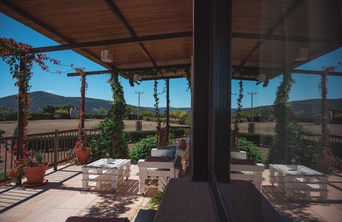 Navahermosa Apartment | Private Rooms near Puy du Fou Toledo Country House Finca los Pajaros