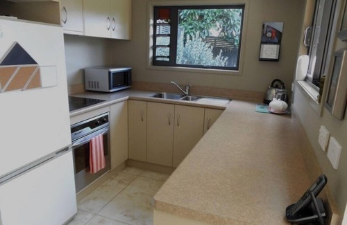 Rotorua House | Private self-contained. Great neighborhood location. Close forest n& geothermal