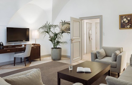 Gatschen House | Private SPA Suite, balcony (half board) - IMLAUER Hotel Schloss Pichlarn