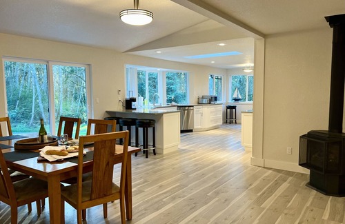 Poulsbo House | Private, spacious home surrounded by trees, Kitsap & Olympic Peninsulas getaway