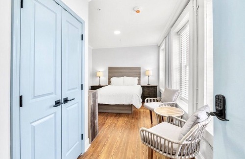 Conway Apartment | Private Studio Getaway in the Heart of Downtown!