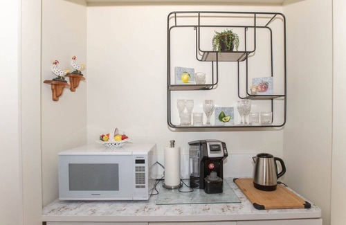 North Cowichan Apartment | Private suite located on the garden side of our home