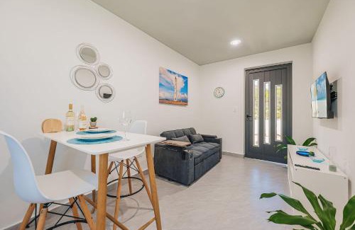 Angochi Apartment | Private Suite With HotTub 2min from Arikok National Park