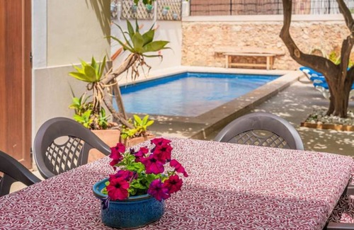Binissalem House | Private swimming pool, air conditioning, 6 bedrooms ideal for families