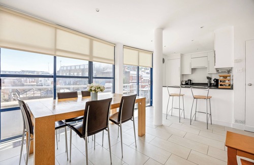 Fitzrovia Apartment | 🌇 Private Terrace | 🏙️ Penthouse | 🛗 Private Lift | ❄️ A/C | 🛏️ Sleeps 6