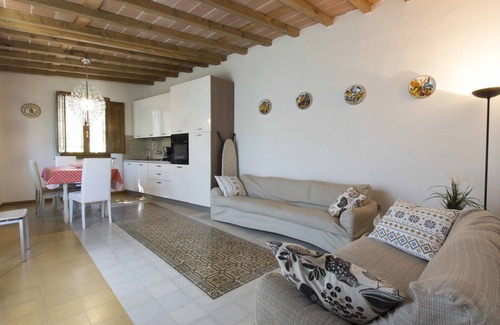 Pieve a Nievole Villa | Private Villa with private pool, internet, hot tub, A/C, TV, patio, pets allowed, panoramic view