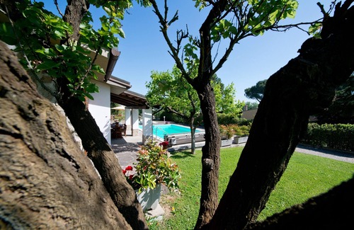 Gambassi Terme Villa | Private villa near Certaldo and San Gimignano with swimming pool and large garden.