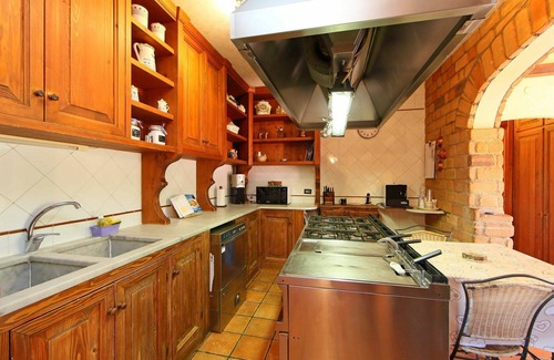Monte Compatri Villa | Private Villa with A/C, WIFI, private pool, TV, patio, pets allowed, panoramic view, parking
