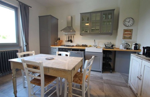 Strettoia Villa | Private Villa with A/C, WIFI, TV, terrace, panoramic view, parking, close to Forte Dei Marmi