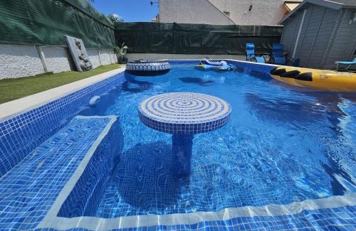 Lo Rufete Villa | Private Villa with Heated Swimming Pool, Roof Top Solarium & Garden