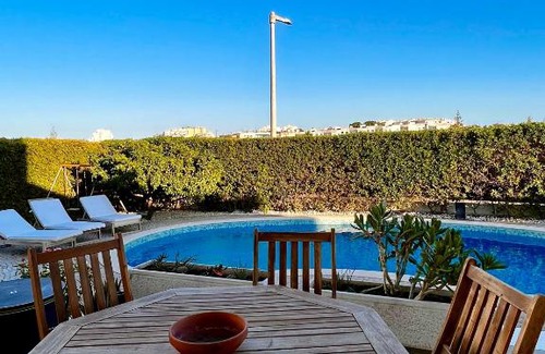 Funchal Villa | PRIVATE VILLA WITH POOL IN LAGOS