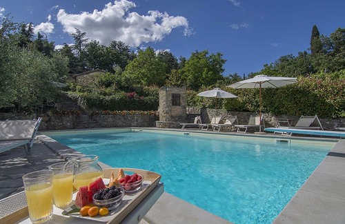 Borgo San Lorenzo Villa | Private Villa with private pool, A/C, hot tub, WIFI, sauna, TV, patio, pets allowed, panoramic view