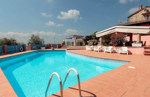 Stiava Villa | Private Villa with WIFI, A/C, private pool, TV, patio, pets allowed, parking, close to Viareggio