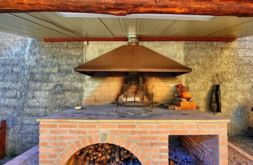 Anghiari Villa | Private Villa with WIFI, private pool, TV, balcony, panoramic view, parking, close to Arezzo