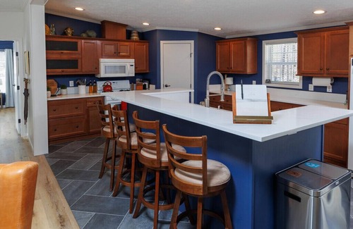 Baileys Harbor House | Private wooded lot- Updated Baileys Harbor Home