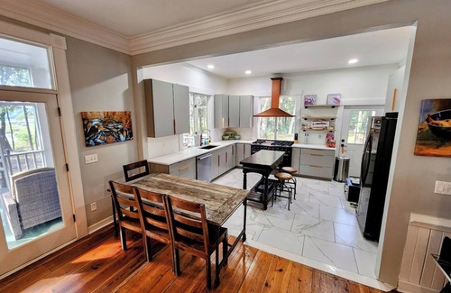 Johns Island Villa | Private16 Acre Riverfront Escape – Family & Pet Friendly - Sleeps 22
