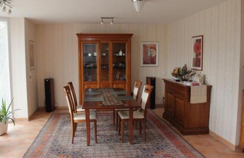 Ahlten House | Privatzimmer Althen
