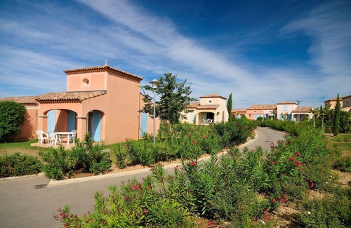 Homps Villa | Proche du Canal ! Villa spacieuse + 2 Piscines