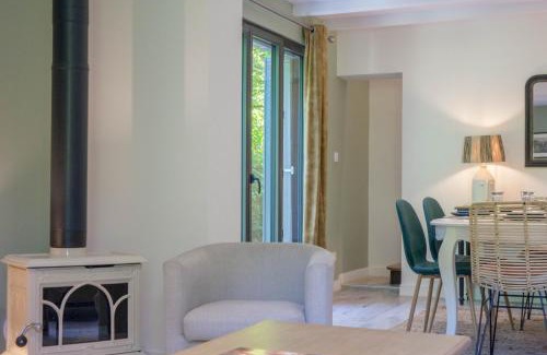 Saint-Hilaire-Saint-Mesmin Villa | Proche ORLEANS - Maison 2 chambres - Accès direct au Bord du Loiret
