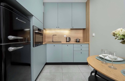 Psie Pole Apartment | Promenades Green Wrocław | Stylish Apartment with Parking