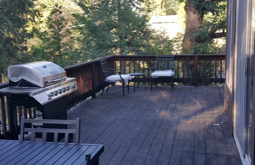 Groveland Cabin | PROMO 10% WEEKLY/25% MONTHLY DISCOUNTnPlanning on spending some time in Yosemite