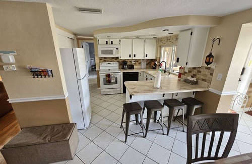 New Port Richey House | PROMO 5% weekly and 8% monthly discount!nPsalm139 Canal Front Vacation Home