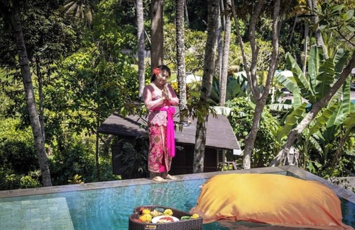 Pengosekan Apartment | ❤ PROMO! Private pool with view near Yoga Barn ❤