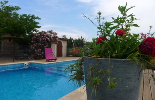Verzeille Cottage | PROMOTION summer: from 13/07 to 20/07 and 17/08 to 24/08 945 euros instead of 1500 eur