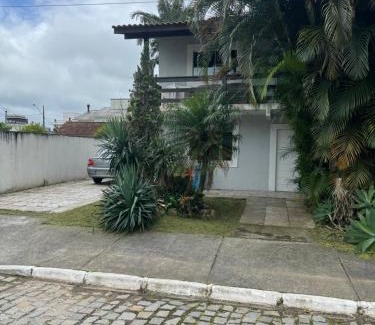 Cachoeira do Bom Jesus House | PropriedadeBonVoyageSobrado