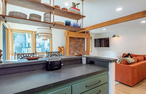 Warm Springs Condo | Prospector Condo 158- Beautifully Remodeled Creekside Condo Walk to Slopes.