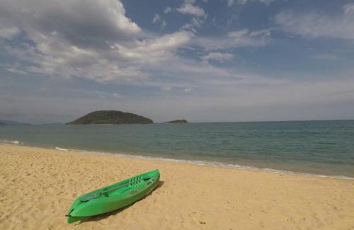 Prumirim House | Prumirim Camping & Chalés