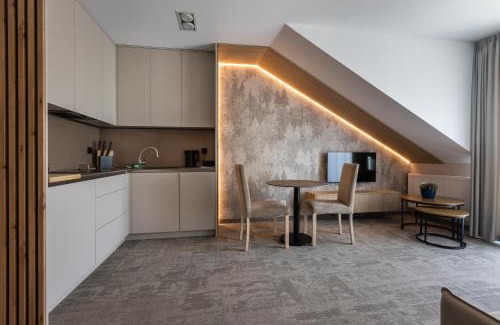 Zarki Hotel | Przystań Marywil
