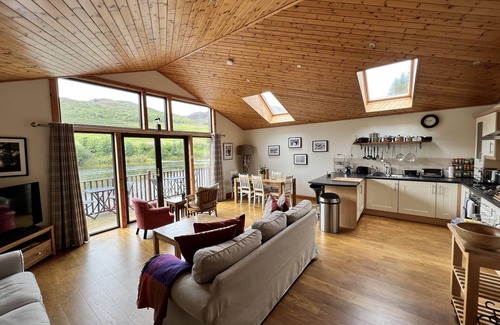 Foss Cottage | PTARMIGAN LODGE, family friendly, with a garden in Aberfeldy