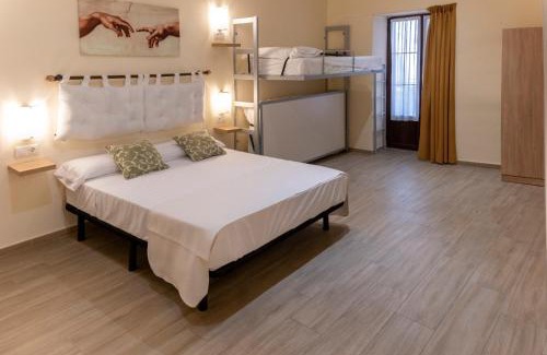 Jewish Quarter House | Puerta de la Luna