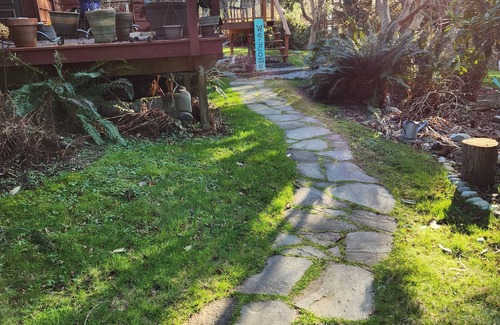 Freeland Apartment | Puget Sound view - dogs welcome