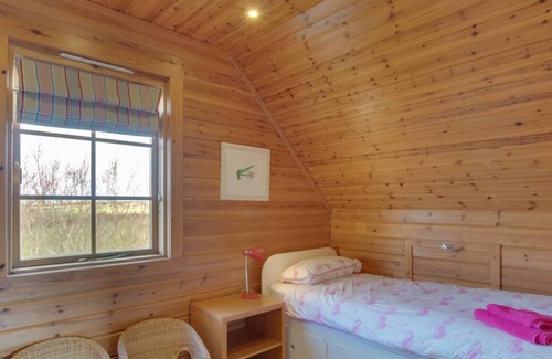 Menai Bridge Ski Chalet | Pumpkin Lodge in Menai Bridge