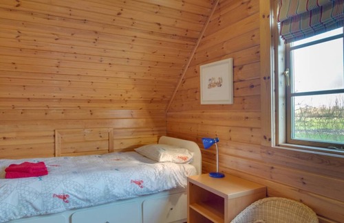 Menai Bridge Ski Chalet | Pumpkin Lodge in Menai Bridge