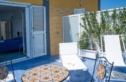 Procida Bed & Breakfast | Punta Lingua Relais- Room 1 Sunrise Terrace