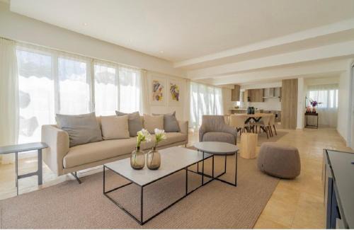 Cap Cana Marina Apartment | Punta Palmera Beach Front and pool views Cap Cana