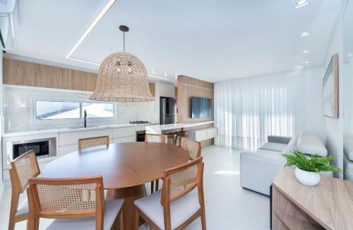 Ze Amandio Apartment | Puntarenas 205 - Excelente apartamento 2 suítes - Finamente mobiliado e decorado - À poucos metros da praia - (Consultar serviços de roupa de cama e banho)