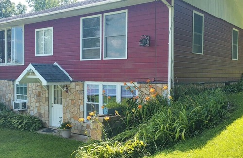 Crown Point Apartment | Pura Vida: nThe Adirondacks and Lake Champlain at its best. n