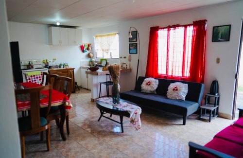 Roble Condo | Pura vida tico's family-friendly casita in the central valley